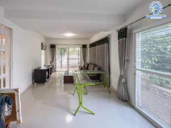 *****บ้านเดี่ยวมือสองย่านนนทบุรี ม.อินนิซิโอ1 ปิ่นเกล้า-วงแหวน เนื้อที่กว้างขวางมากถึง 50.40 ตร.ว. ฟังก์ชัน 3 ห้องนอน 2 ห้องน้ำ ที่จอดรถ 2 คัน บ้านจากแบรนด์ L&H โครงการตั้งบนทำเลเดินทางสะดวก ใกล้รถไฟฟ้าสายสีม่วง "สถานีตลาดบางใหญ่" และทางด่วน "ศรีรัช"